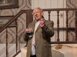 Arsen und Spitzenhäubchen (2025)