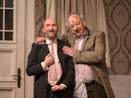 Arsen und Spitzenhäubchen (2025)