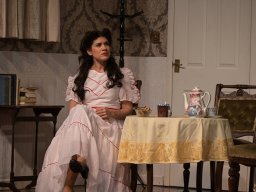 Arsen und Spitzenhäubchen (2025)